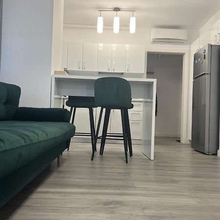 Apartament Otopeni Langa Parc ภายนอก รูปภาพ